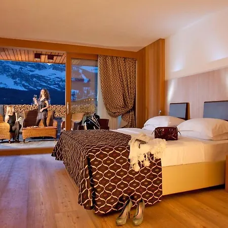 Ξενοδοχείο Alaska 4*